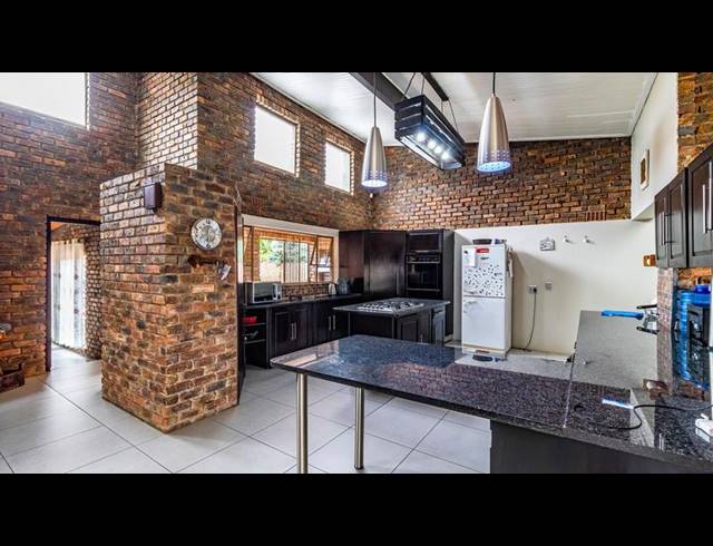 4 BEDROOM HOUSE FOR SALE IN TERENURE